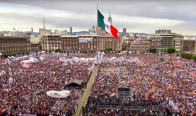 TRAS BAMBALINAS. ¿Qué celebran?