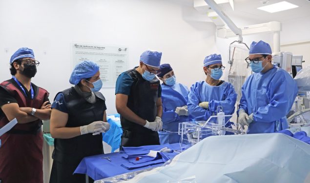 Sólo 169.33 pesos, diferencia en sueldo de médico general y becario Jóvenes