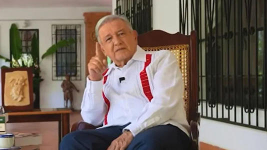 Reaparición de AMLO deja tufo de “Maximato” y “lavado de manos”